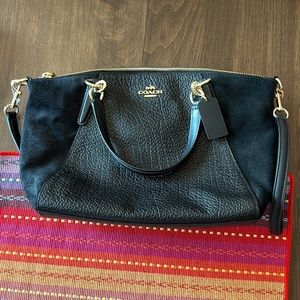 NWT Coach leather and suede handbag with cross body optional strap.